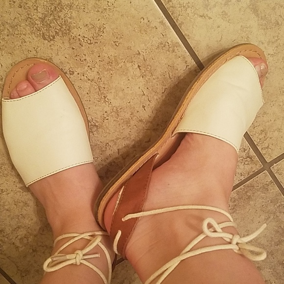 Flats. - Picture 3 of 3